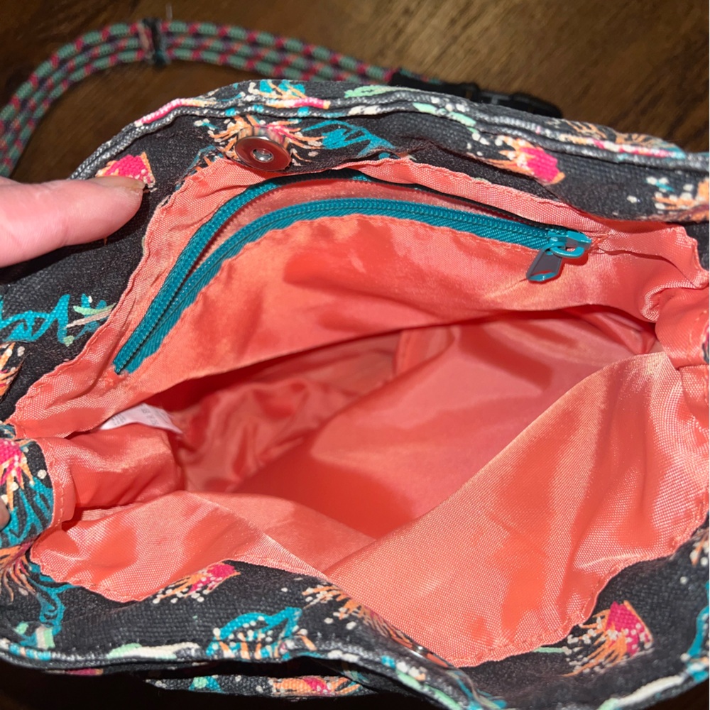 Kavu Crossbody Rope Purse Bag Blue Pink Floral Firework Canvas Adjustable Strap - Picture 7 of 13